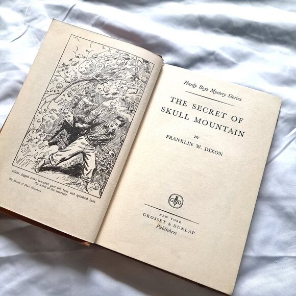 Secret of Skull Mountain : A Hardy Boys Mystery Story by Dixon, Franklin W - Picture 8 of 10